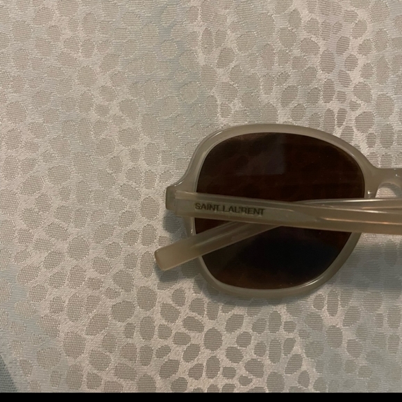 Saint laurent plastic sunglasses - Picture 3 of 5